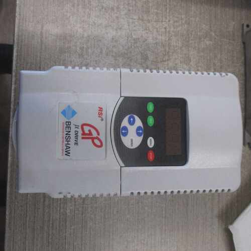 Benshaw AC Drive RSi005GP4B 5HP 3Ph Input 380460V  3PH  5060