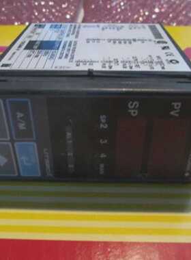 横河UT32121温度控制器