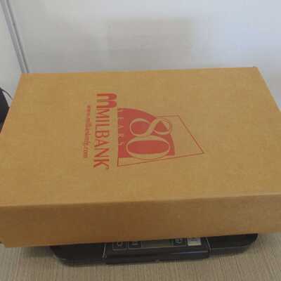Milbank仪表插座空白前组件Z916435SC*5盒*全新剩余