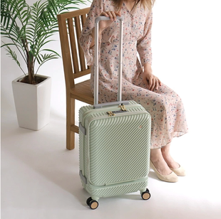 日本代购 HANT为女性设计带前盖拉杆大容量旅行箱登机箱 直邮ACE