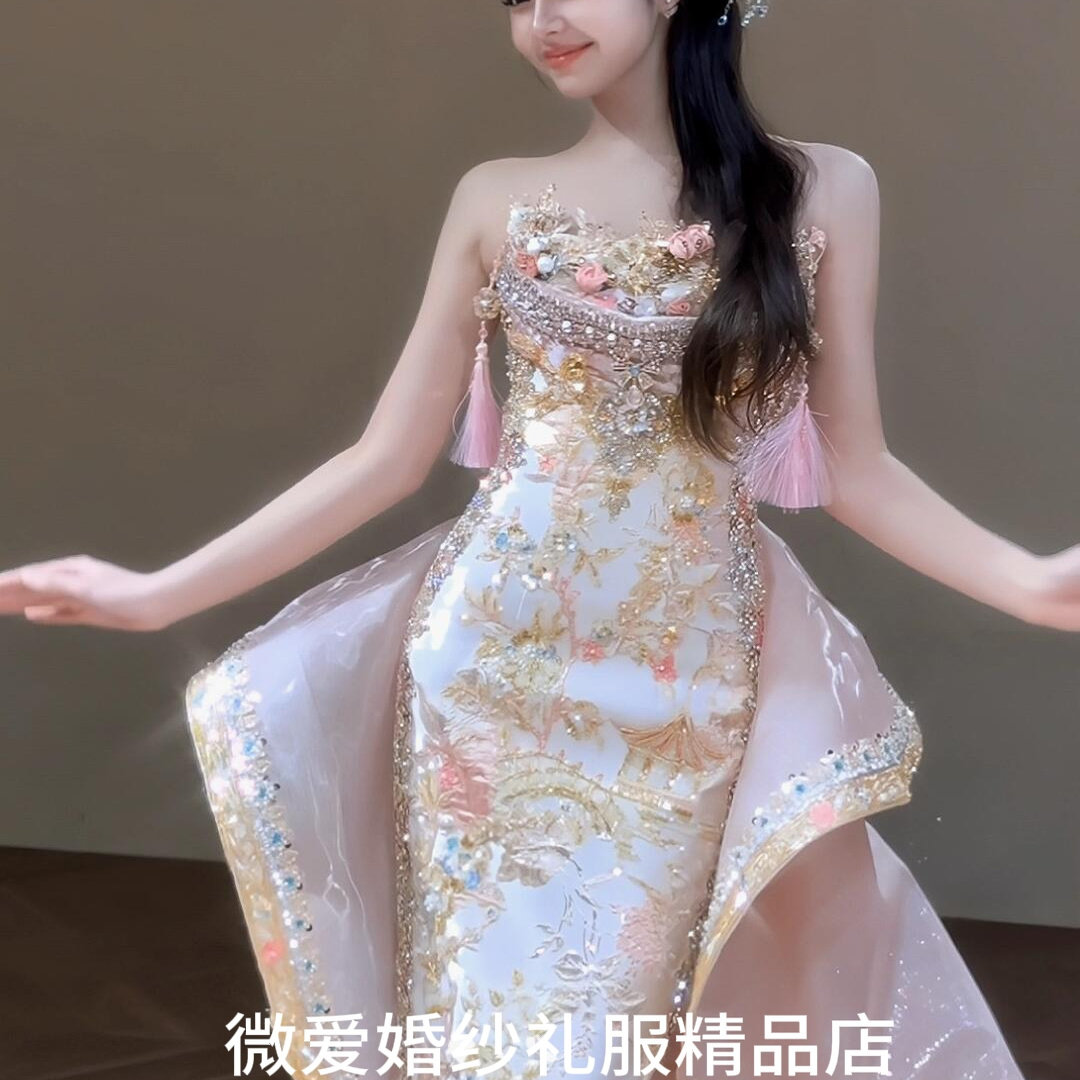 樱桃粉色古绣正品礼服