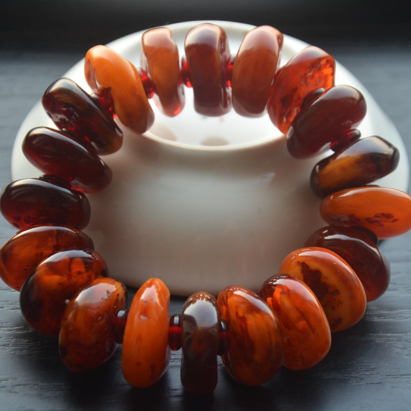 波罗的海鸡油黄带老皮老蜜蜡手串带原皮不规则原石琥珀随形手链男