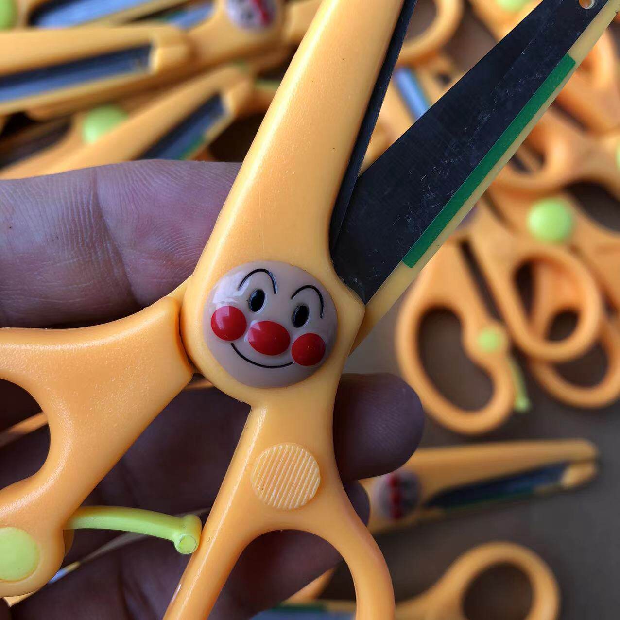 호빵맨 어린이 가위 ANPANMAN 안전 핀치 방지 학생 가위 둥근 머리 플라스틱 손 절단 가위