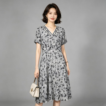 风笛夏季新款连衣裙女百搭花版短袖V领中长款收腰A字裙1A25062