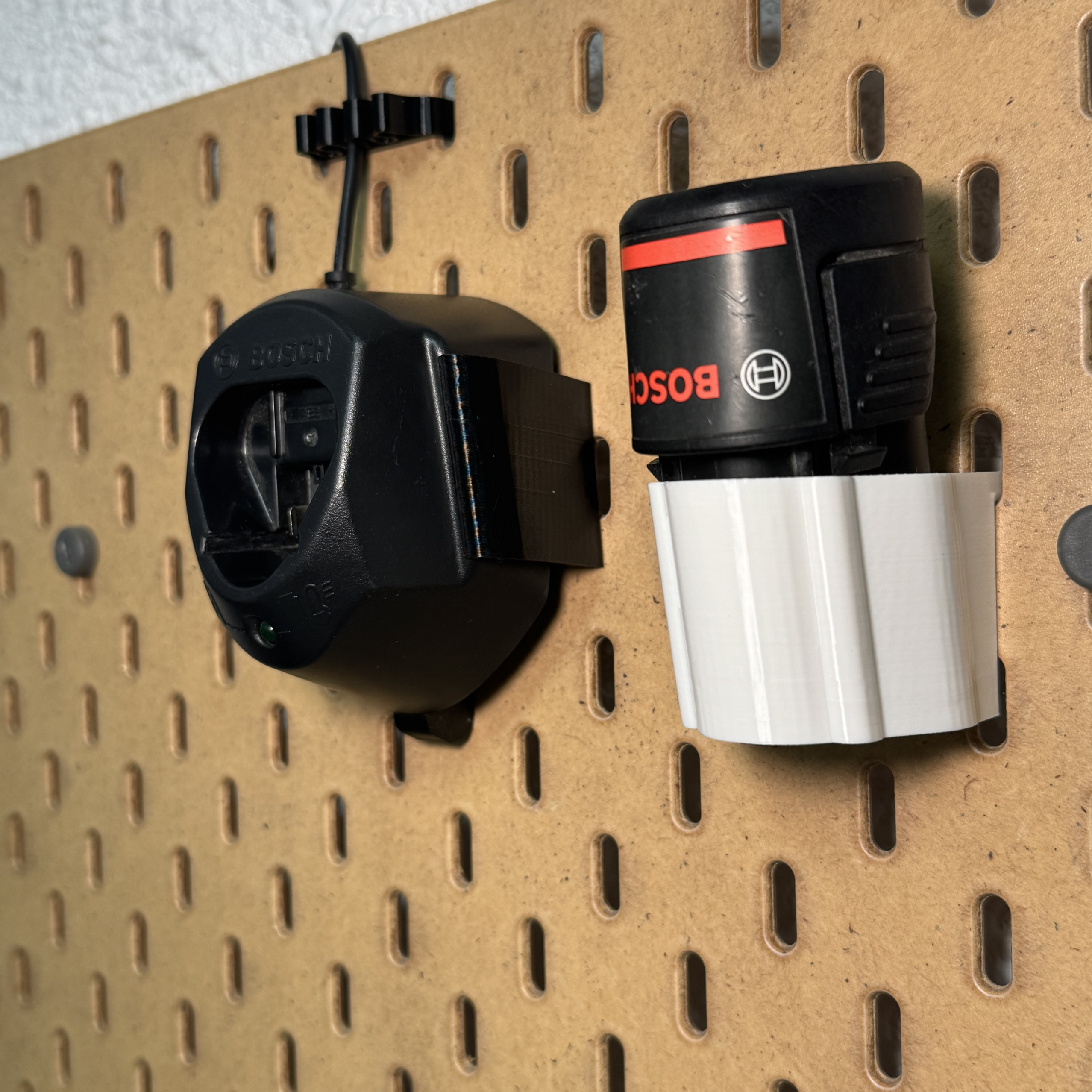 适用于Bosch博世12v锂电池GSR120充电器配件支架电池收纳盒展示架