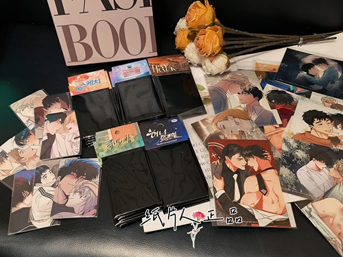 【纸片人】韩漫周边韩国正品bom十周年素描水边偿还邻居ht随机卡