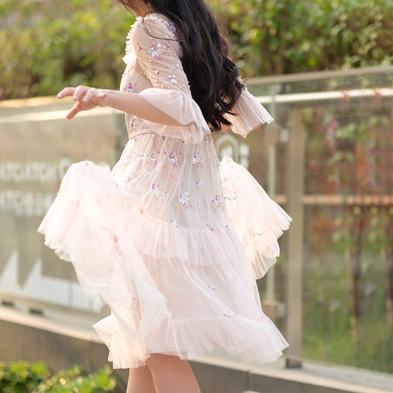 重工刺绣连衣裙轻奢名嫒订婚蕾丝小礼服蛋糕裙亮片网纱仙女中裙