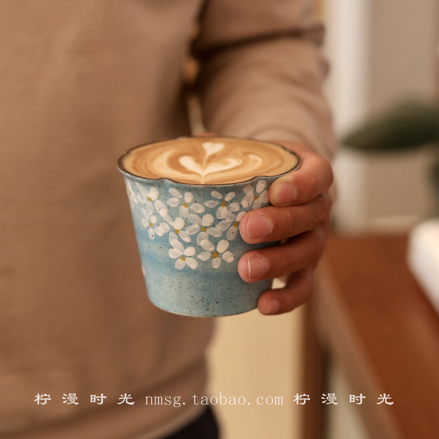 景德镇手绘油画风釉下彩手握杯浮雕小花猪口杯咖啡拉花杯杯主人杯,餐饮具,咖啡杯,淘宝优惠券,粉丝福利购,淘宝优惠卷