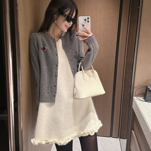 partysu 韩国进口 官网直邮 2025冬 Hals 圆领马刺绣羊毛开衫