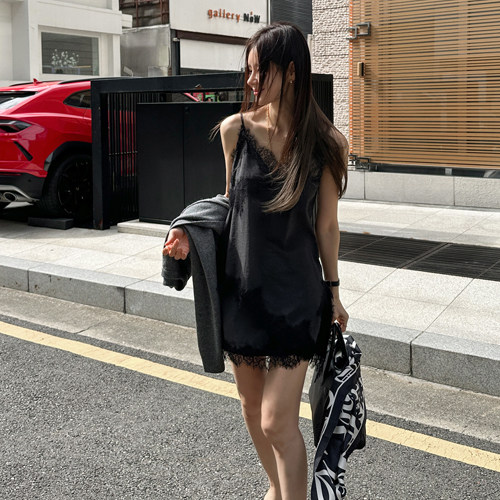 PARTYSU 韩国进口 官网直邮  Smith 蕾丝吊带   蕾丝半身裙 套装