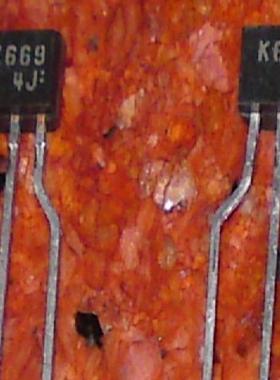 三极管 2SK669    K669   TO-92S  全新进口原装