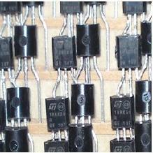 场效应管STQ1HNK60R  Q1HNK60R-AP  Q1HNK60R TO-92  全新原装