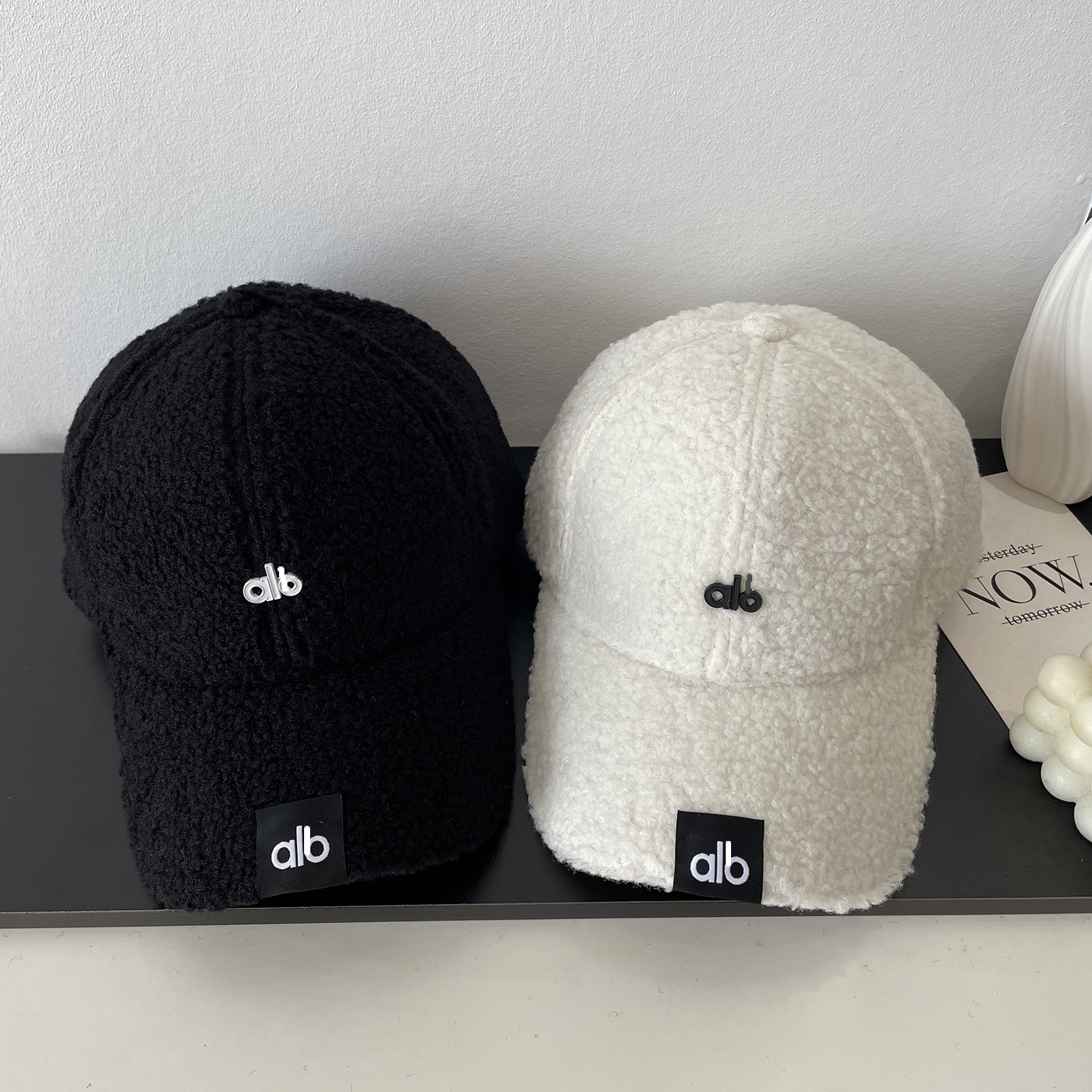 潮流字母羊羔毛棒球帽子女秋冬时尚休闲百搭出游保暖硬顶鸭舌帽男