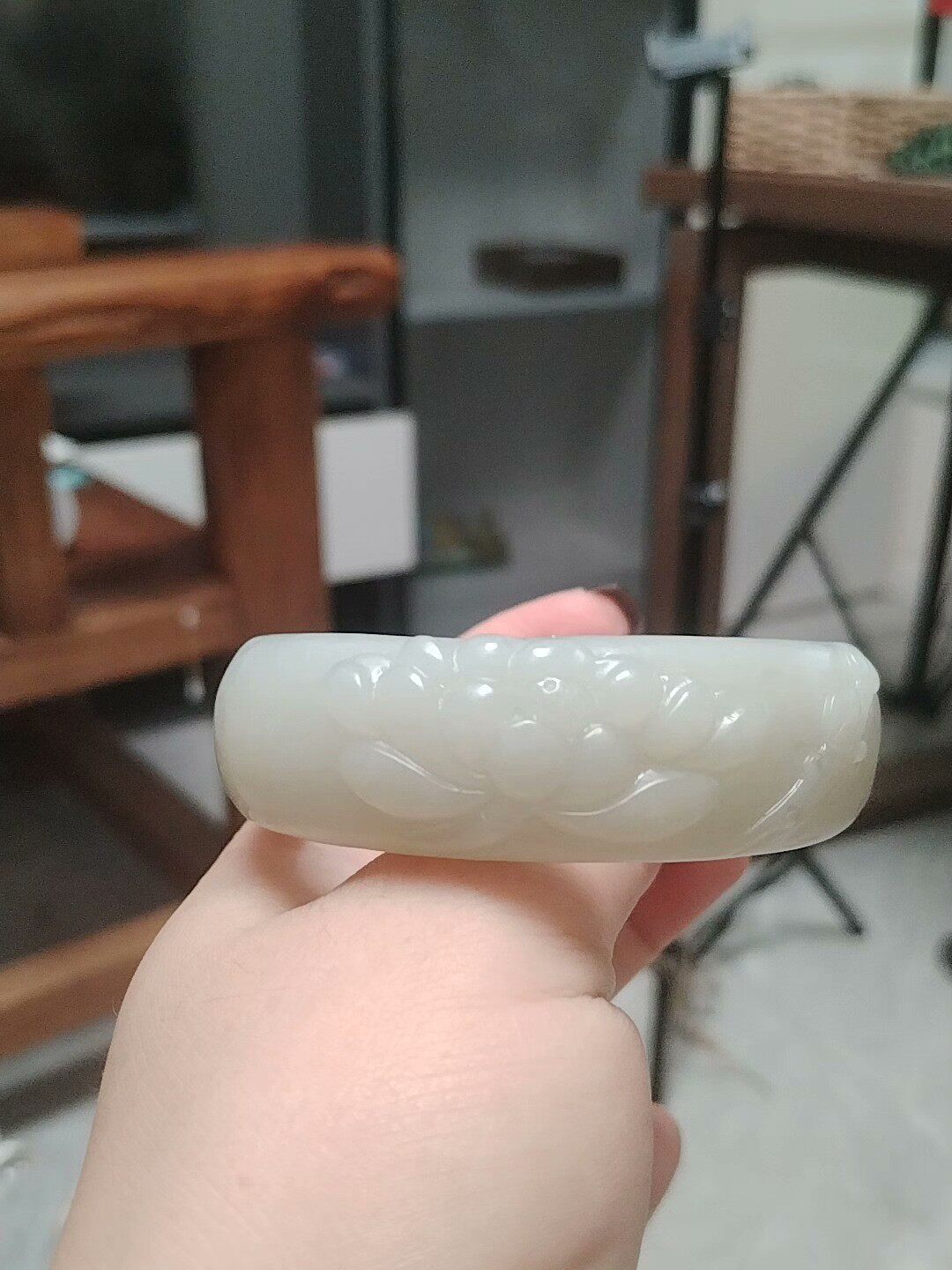 青白玉籽手镯53圈口