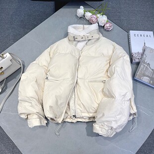 欧洲站2025冬季新款休闲宽松羊羔毛领大兜面包服羽绒服女三色