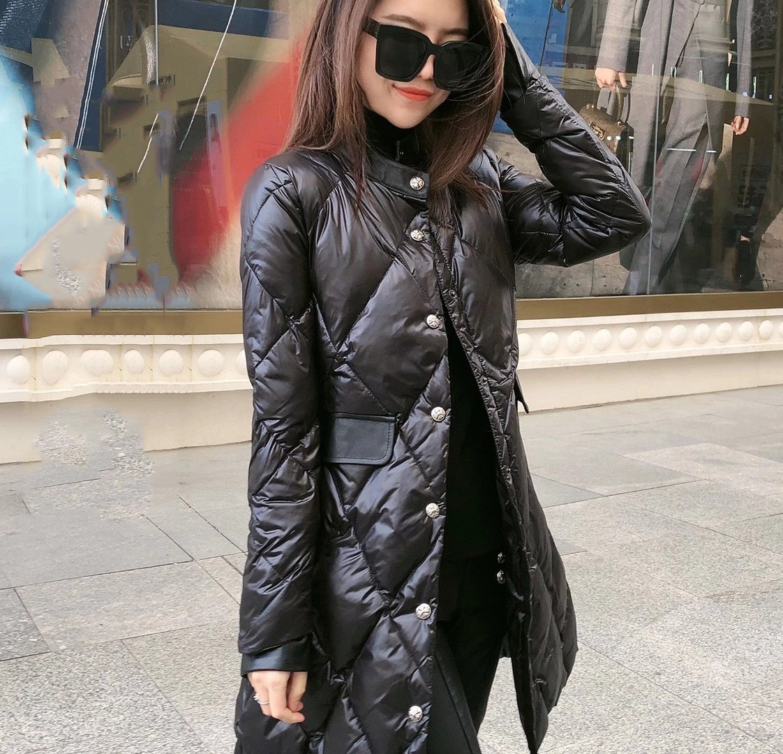 欧洲站2026冬季新款时尚气质绵羊皮真皮袖修身显瘦中长款羽绒服女