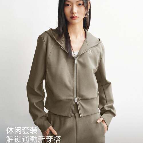 商场同款2026春新款永生花图案连帽休闲厚棉弯刀裤组合A1CRG130J