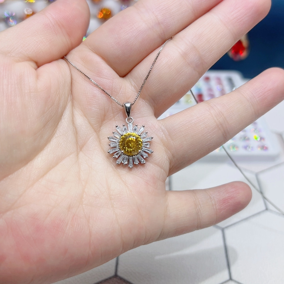 培育石小雏菊吊坠8.0cm星空切金钻,饰品/流行首饰/时尚饰品新,银饰吊坠,淘宝优惠券,粉丝福利购,淘宝优惠卷