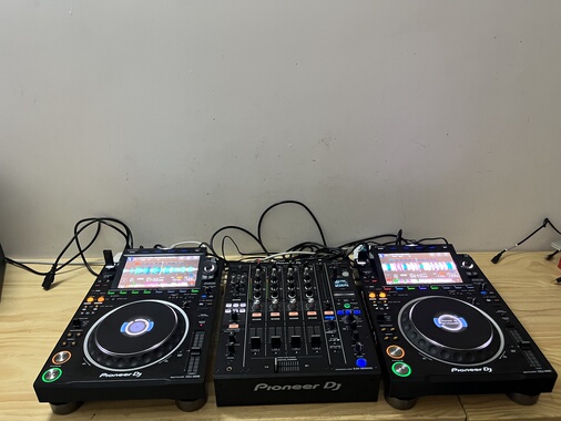 先锋CDJ3000打碟机搭配DJM900NXS2混音台套装 功能正常 保修