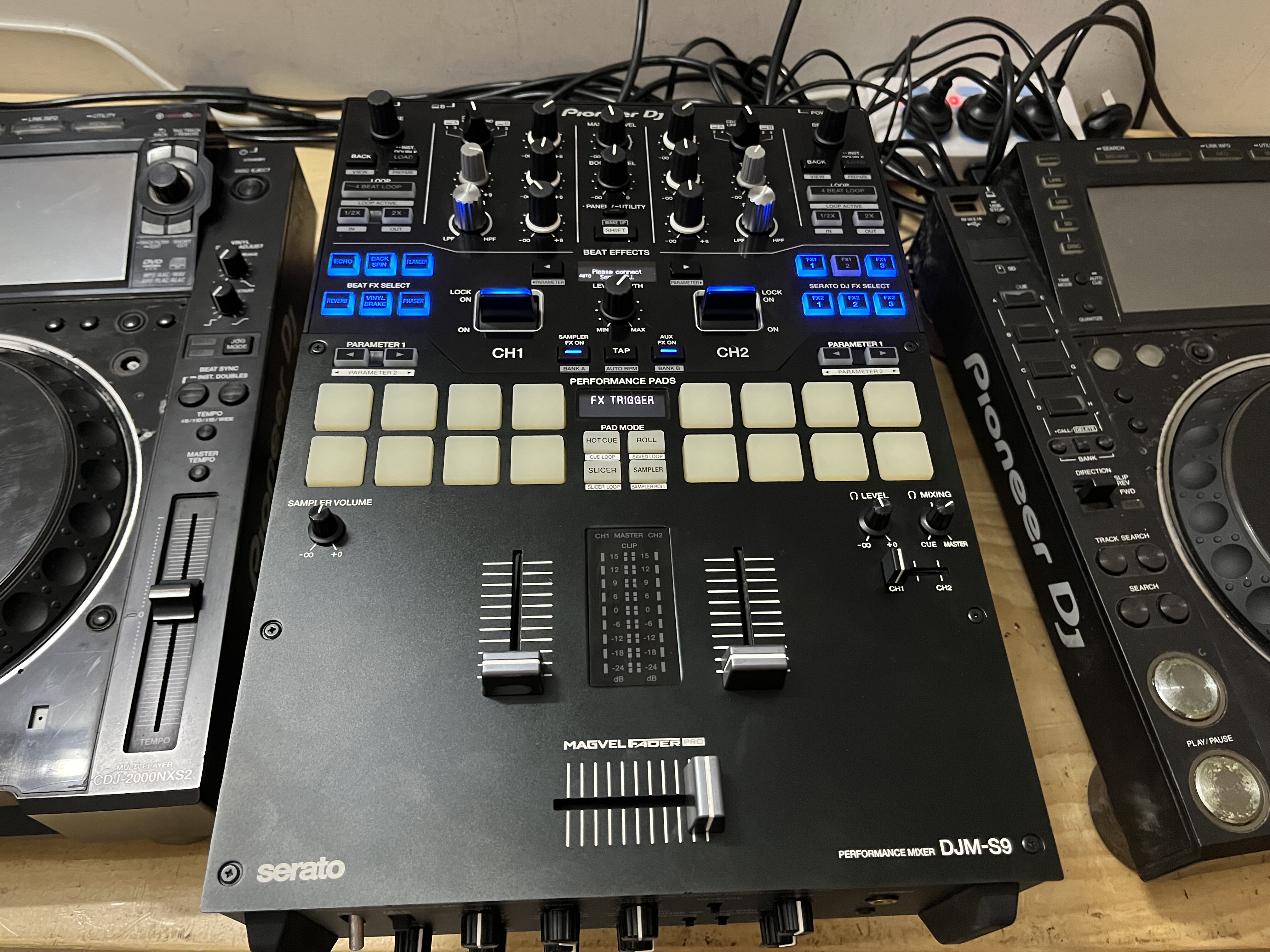 pioneer 先锋DJM S9混音台 搓碟台 内置莱恩声卡 功能正常使用