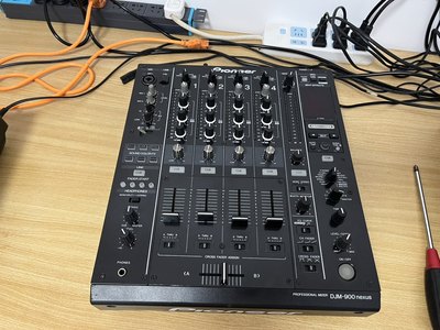 pioneer 先锋DJM900nexus混音台一个