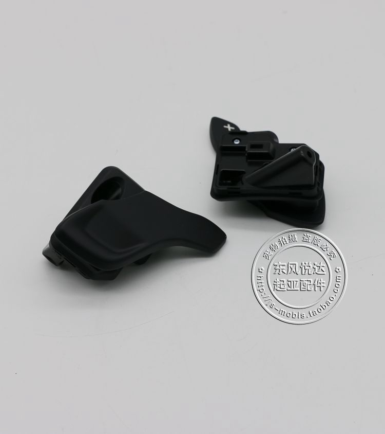 起亚09-17款福瑞迪高配方向盘