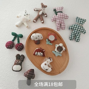 新款 秋季 动物卡通胸针布艺充棉手工刺绣毛绒公仔胸针别针挂件配饰