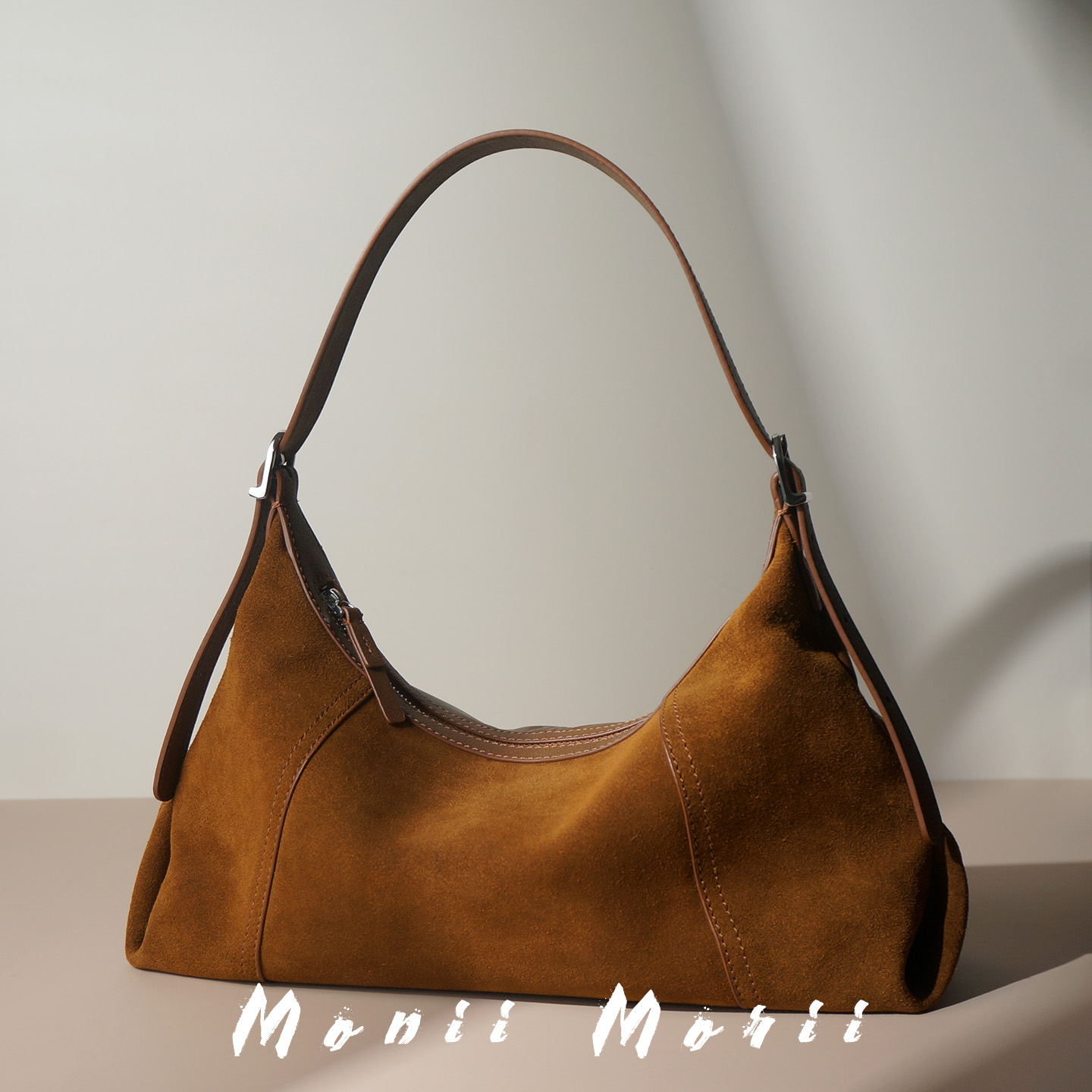 怪兽君2025秋冬款磨砂真皮腋下包