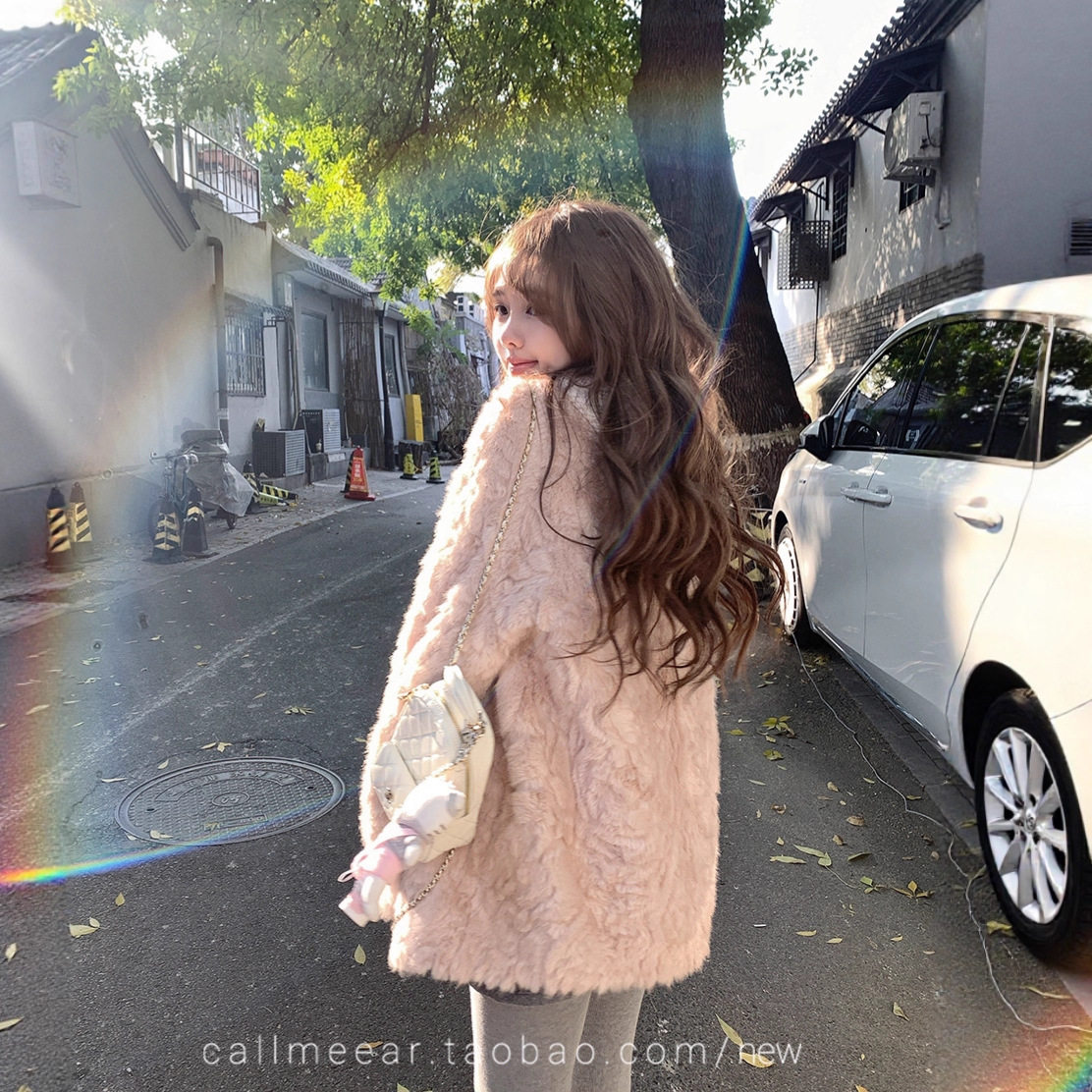 2025新款粉色羊羔毛外套女韩版中长款气质皮毛一体超好看毛绒大衣,女装/女士精品,皮草,淘宝优惠券,粉丝福利购,淘宝优惠卷