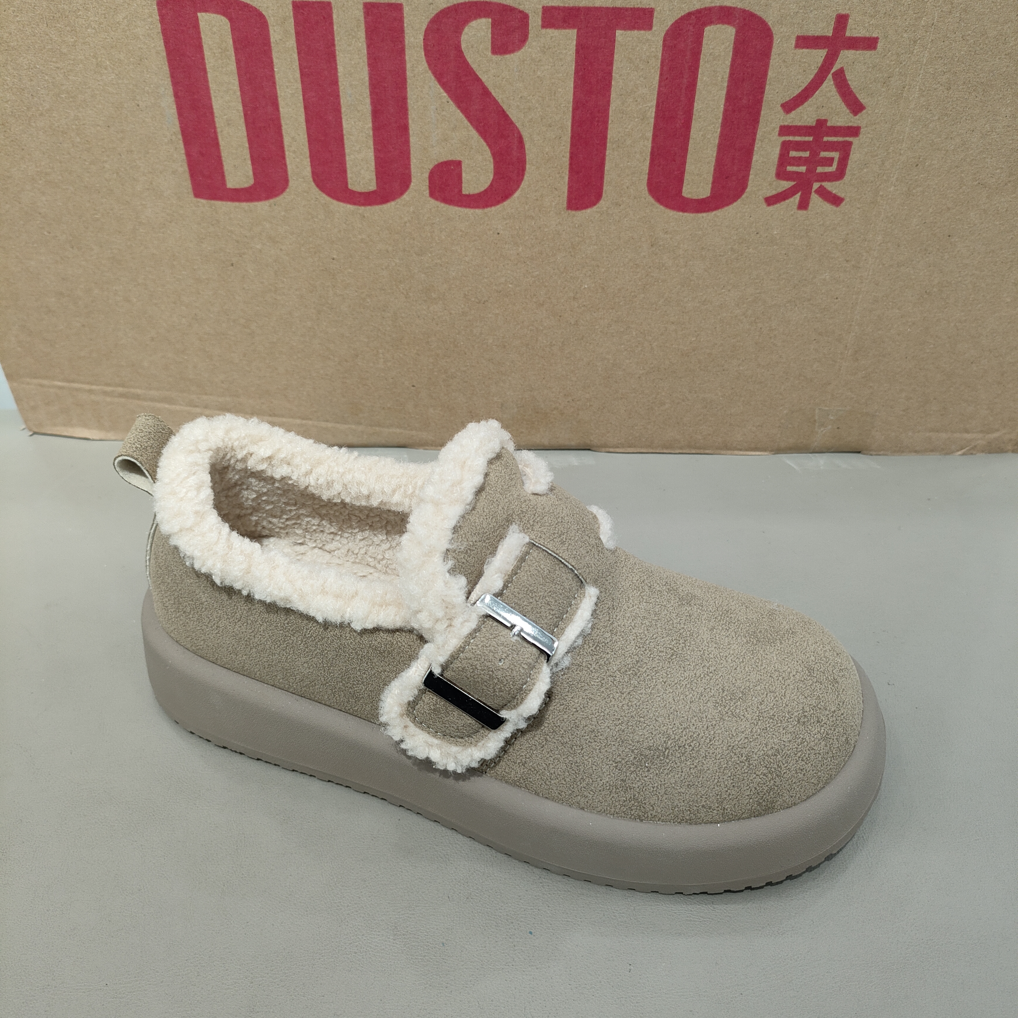 大东加绒勃肯鞋女2025年新款冬季加绒保暖棉鞋扣带毛毛勃肯鞋1118