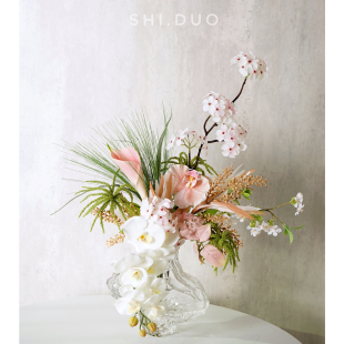 现代艺术粉色插花设计师软装餐桌前台花艺摆件家居客厅玄关装饰