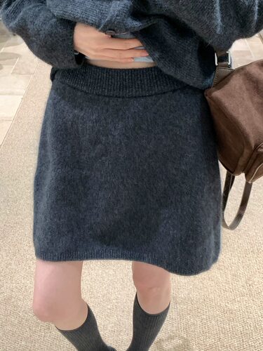 浣熊绒半身裙女秋冬2025新款小个子高腰显瘦垂感大摆a字版欧洲站