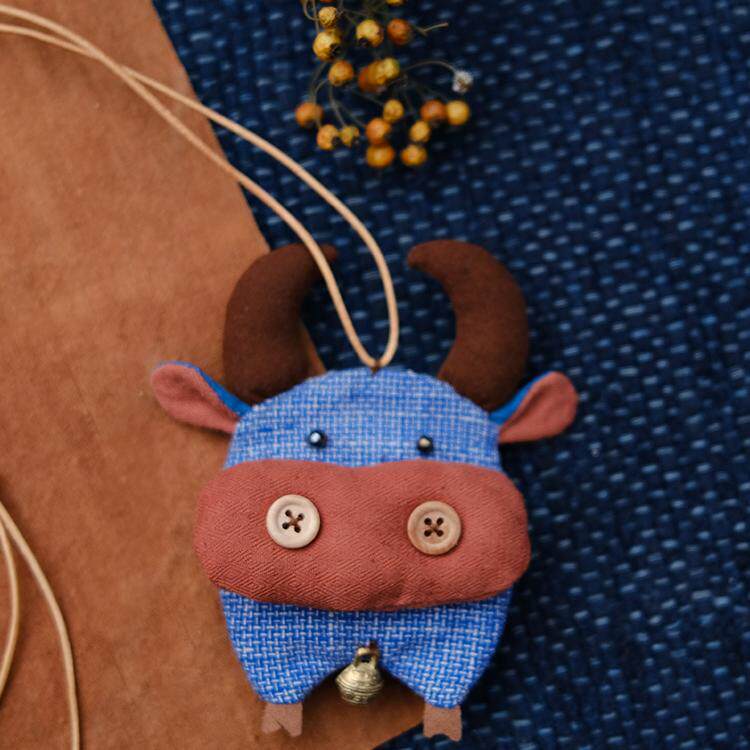 布说 纯手工简约通用女可爱牛年立体动物刺绣零钱包迷你蓝染胸针,居家日用,香包/香囊,淘宝优惠券,粉丝福利购,淘宝优惠卷