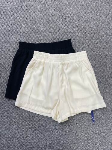 WUD纯色高腰松紧短裤女夏季 有口袋内衬款简约显瘦A字短裤子