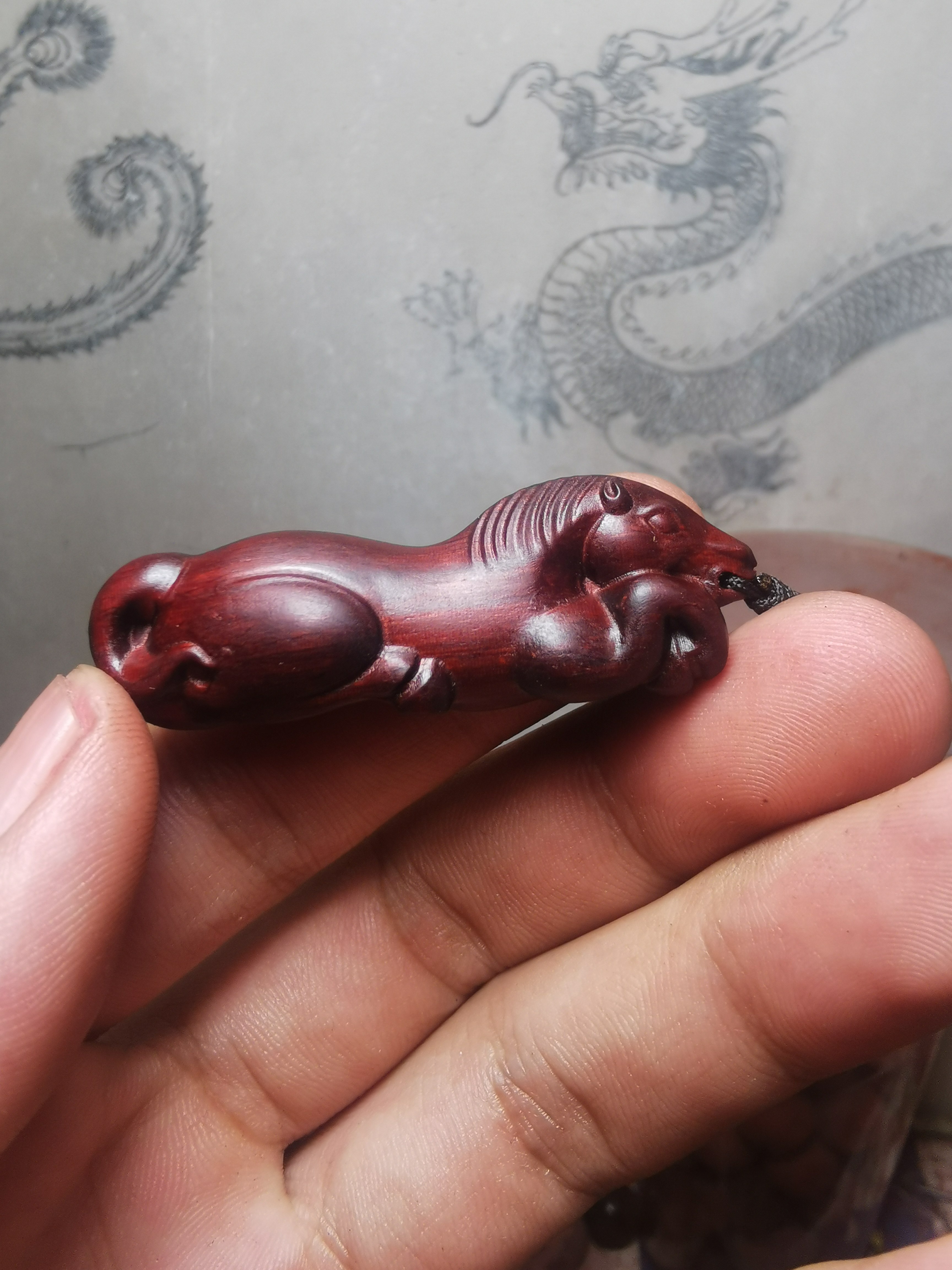 紫檀红木头精雕刻动物生肖马车钥匙扣小吊坠文盘玩手把挂件摆饰品