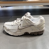 ZOOM VOMERO 5运动休闲跑步鞋 NIKE耐克女25春夏新款 IB8129 133