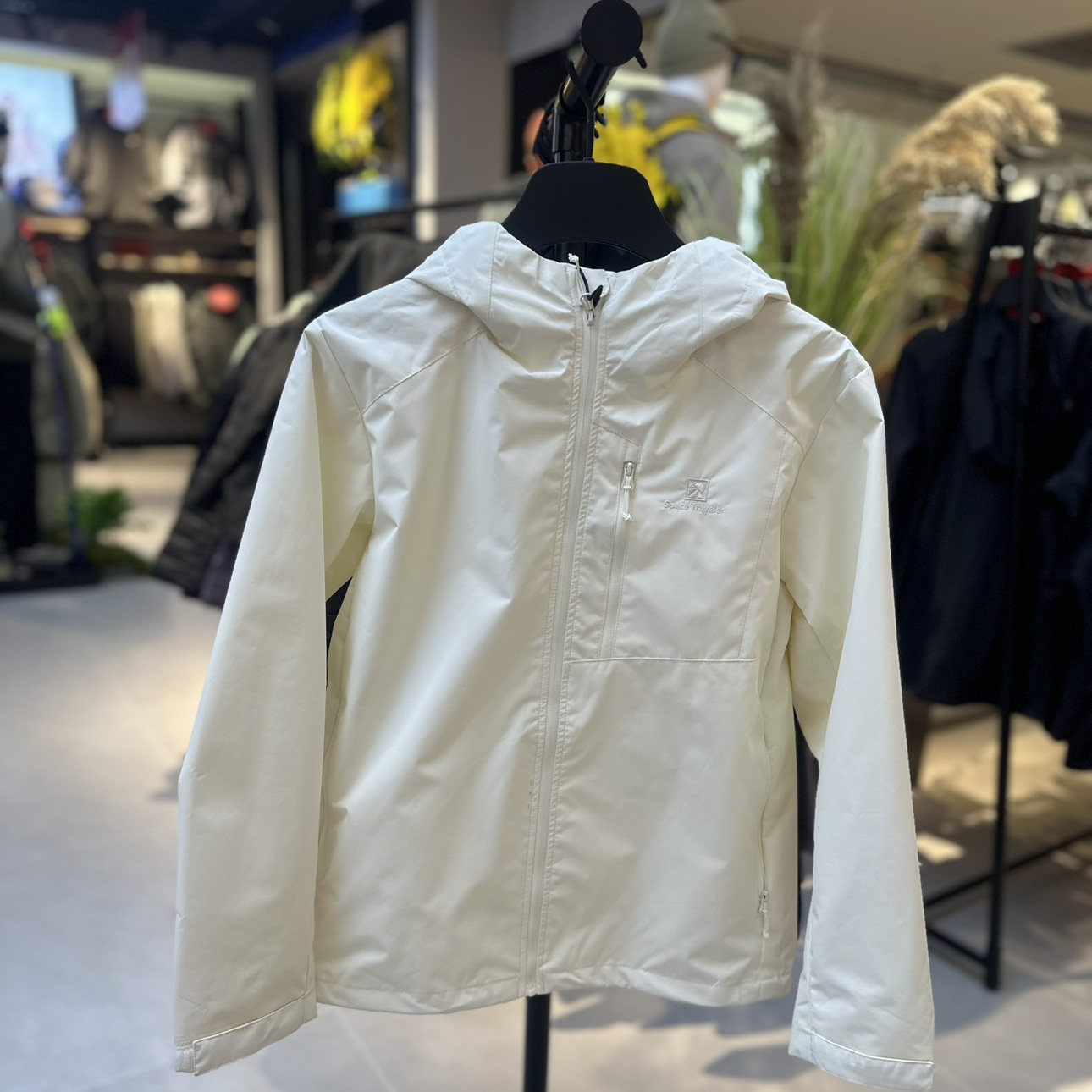 太空旅行者户外风连帽冲锋衣外套女拉链薄夹克时尚休闲上衣,户外/登山/野营/旅行用品,户外休闲衣,淘宝优惠券,粉丝福利购,淘宝优惠卷