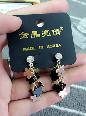 日韩花朵亮片简约百搭耳环