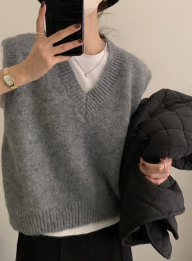 V领套头针织马甲叠穿毛衣背心女