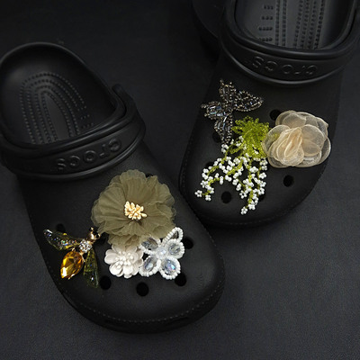 绝美小红书小众洞洞鞋鞋花绿色系