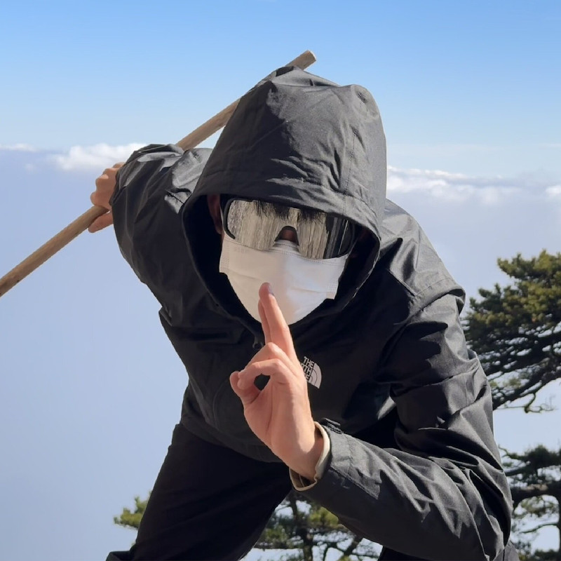 户外登山专用骑行太阳眼镜男女护目防风防紫外线运动防晒防沙墨镜