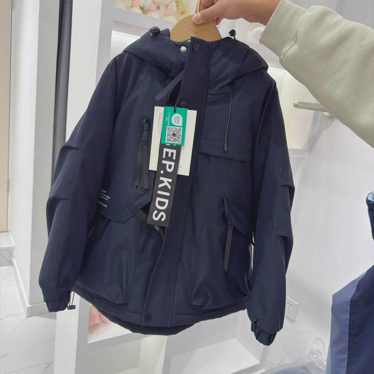 男女童户外风连帽加厚棉服防风保暖多口袋冲锋衣外套