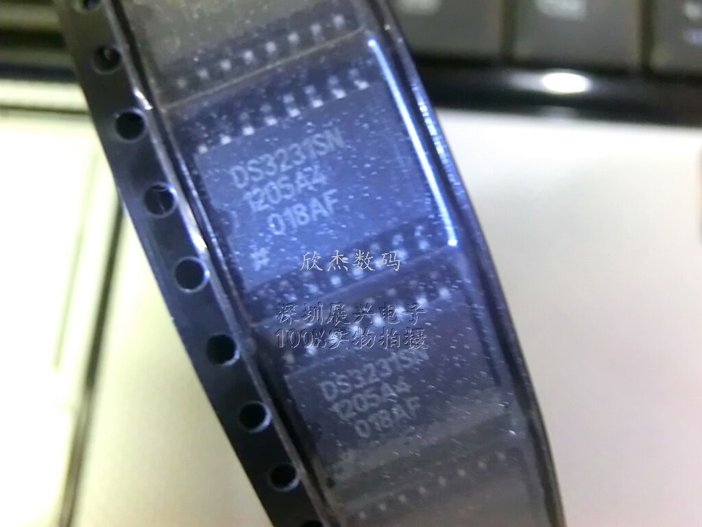 DS3231SN 实时时钟(RTC) 带TCXO I2C 2线式串口全新原装