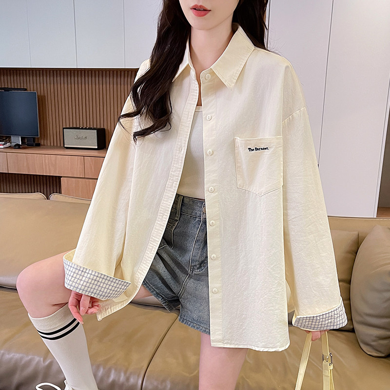 刺绣拼色格子长袖衬衫女春秋2026新款初高中学生宽松休闲外穿衬衣