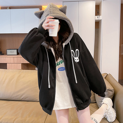 可爱刺绣加绒加厚外套少女秋冬2025新款初高中学生羊羔毛帽衫棉服