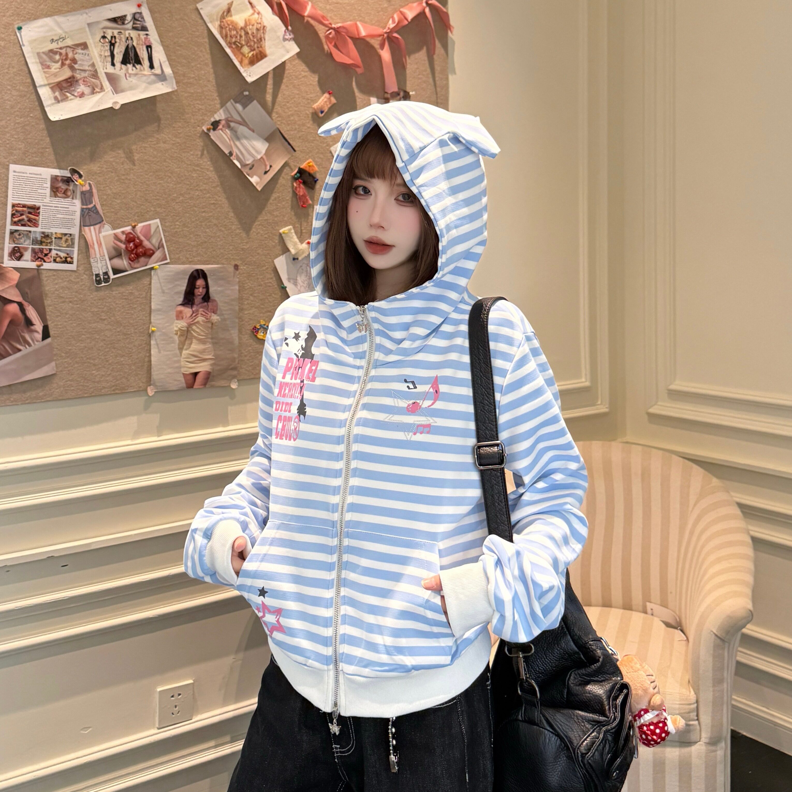 条纹连帽卫衣女秋季2026新款初高中学生时尚运动开衫上衣短外套潮
