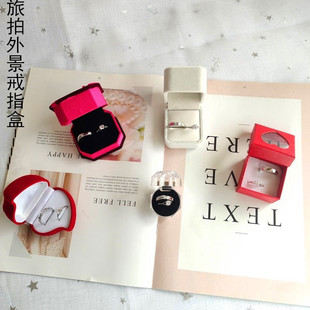 婚纱摄影道具钻戒婚礼求婚对戒盒新款旅拍道具室内情侣白色戒指盒