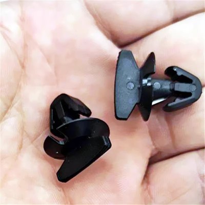 适用奔驰W204水箱C180上C200护板C230盖板C260卡扣C280C300卡子