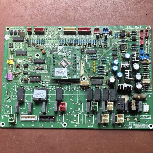 GRZW6E适用格力中央空调四代机主板WZCB31电脑版30220025控制线路