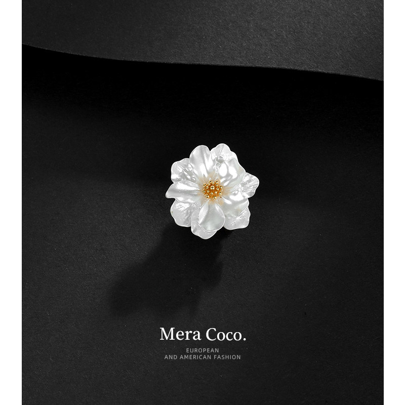 MeraCoco法式山茶花磁吸胸针女领口防走光神器围巾开衫固定配饰扣,饰品/流行首饰/时尚饰品新,胸针,淘宝优惠券,粉丝福利购,淘宝优惠卷